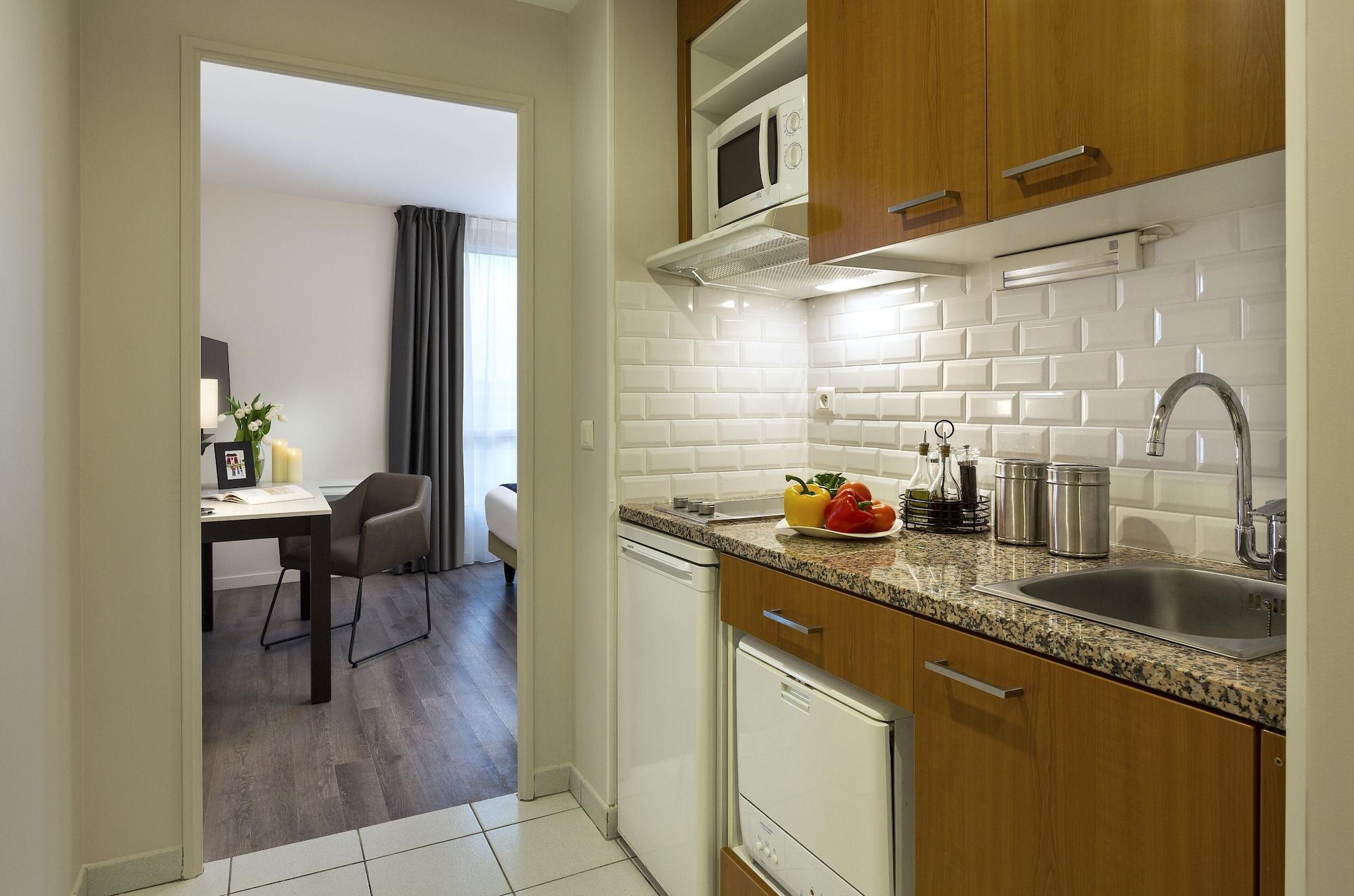 Citadines Montmartre Paris Aparthotel Bagian luar foto