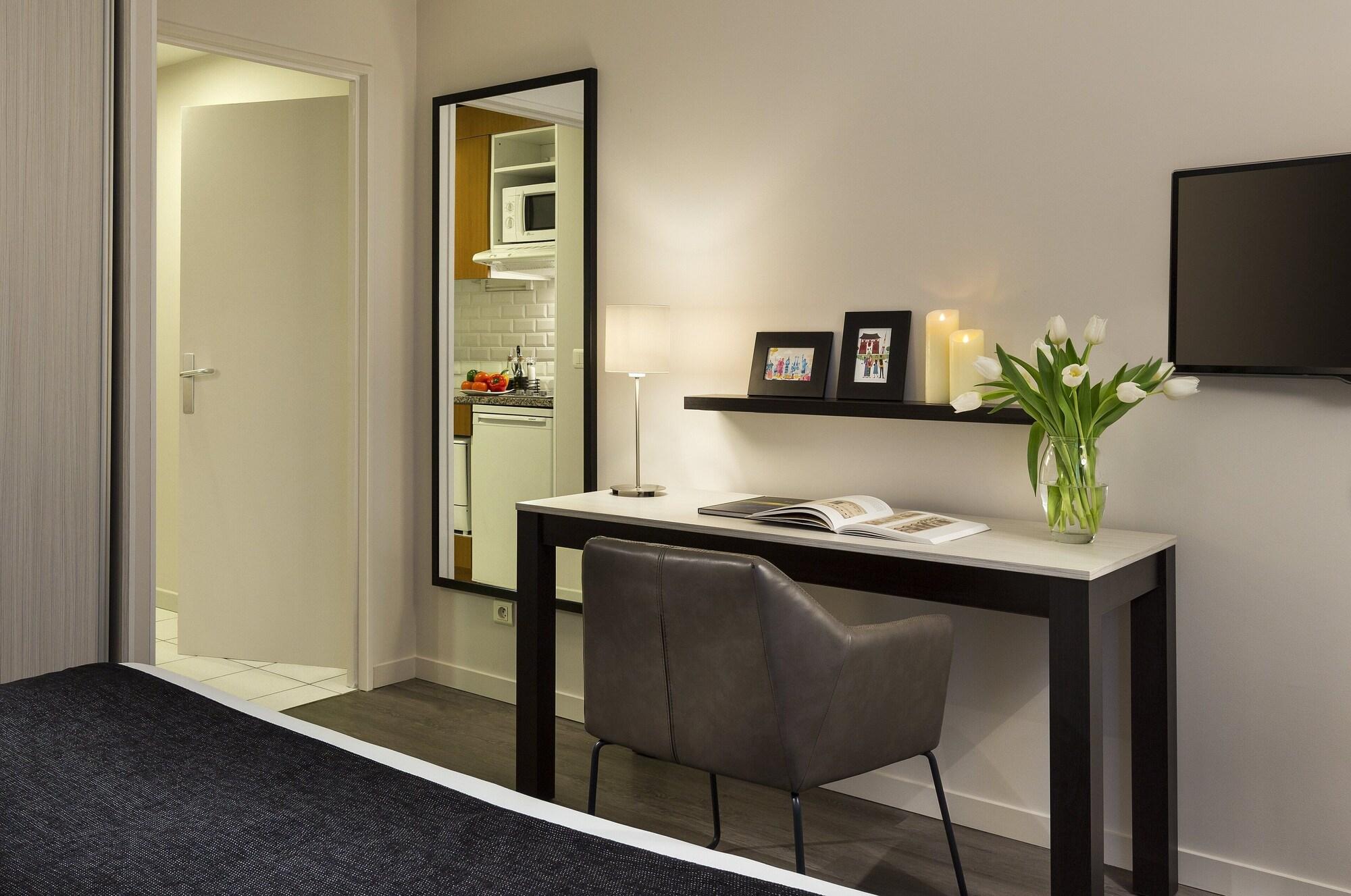Citadines Montmartre Paris Aparthotel Bagian luar foto