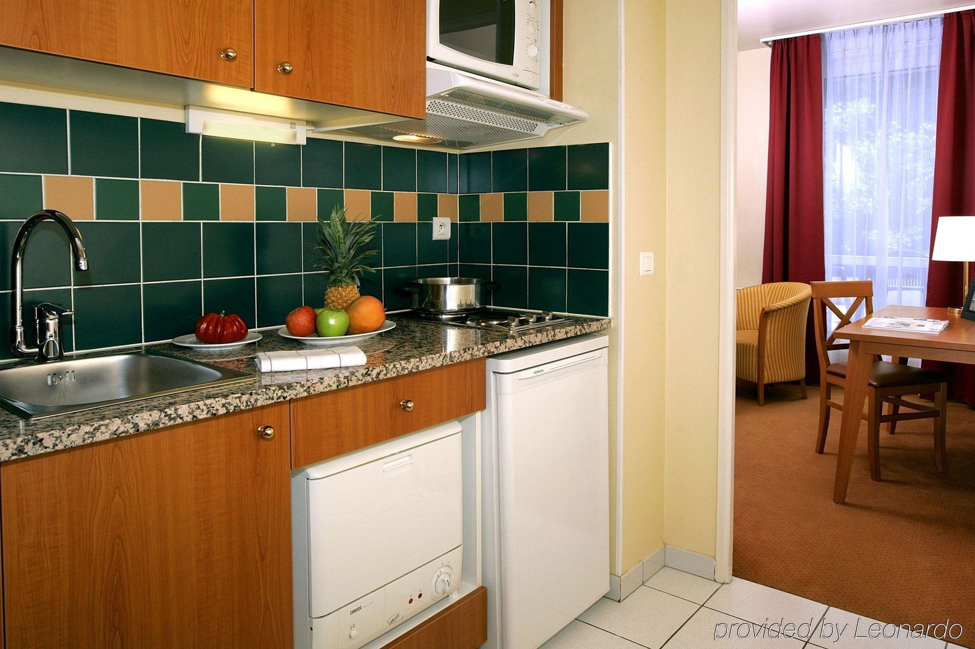Citadines Montmartre Paris Aparthotel Ruang foto