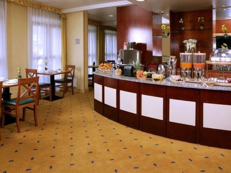 Citadines Montmartre Paris Aparthotel Bagian luar foto